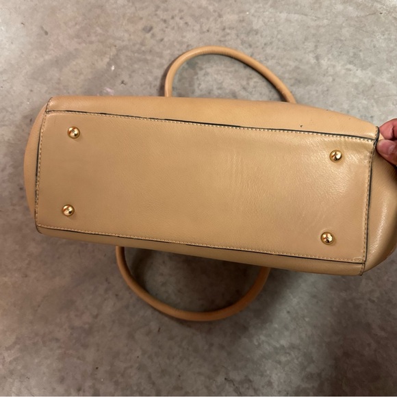 Handbag - Picture 3 of 7